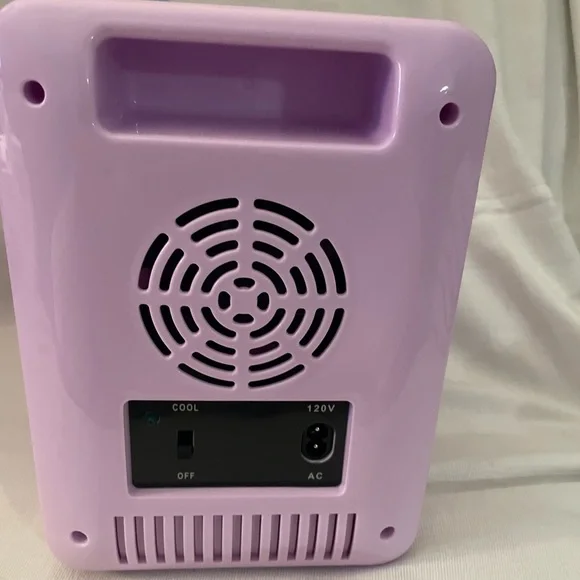 NIB Mini Beauty Fridge - Pink - Picture 7 of 9